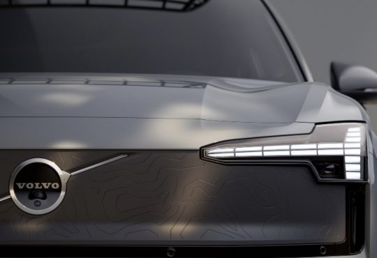 Volvo EX30 Cross Country