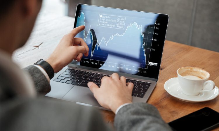 การลงทุนเชิงรุก